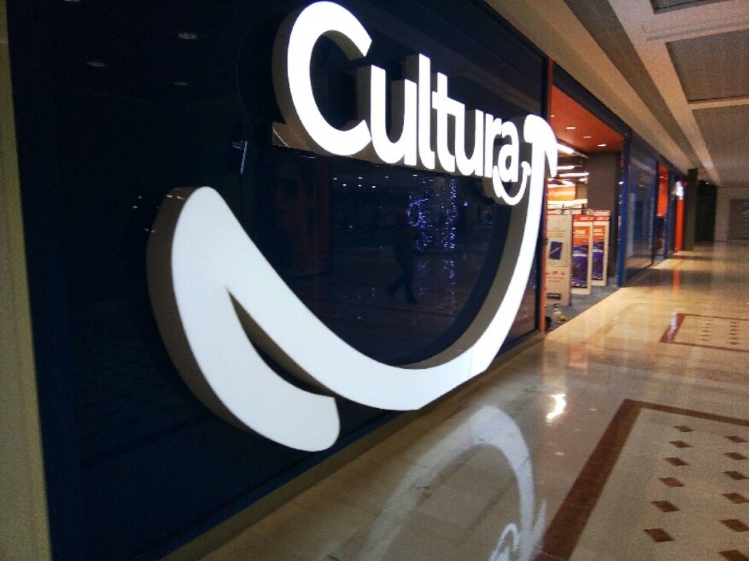 Enseigne lettres boitiers  intérieur