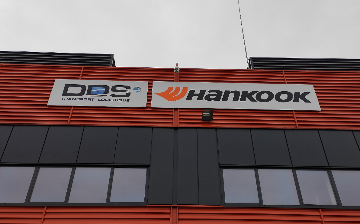 Trouver un fabricant de lettres lumineuses pour façade à Marseille pas cher