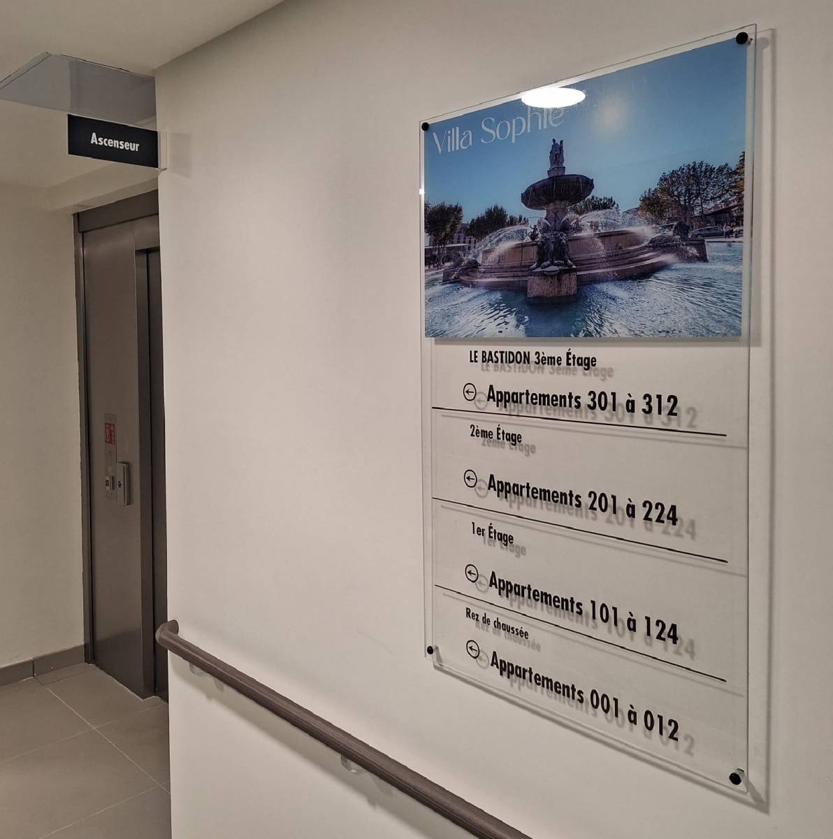 PLEXIGLASS + DOUBLE FACE